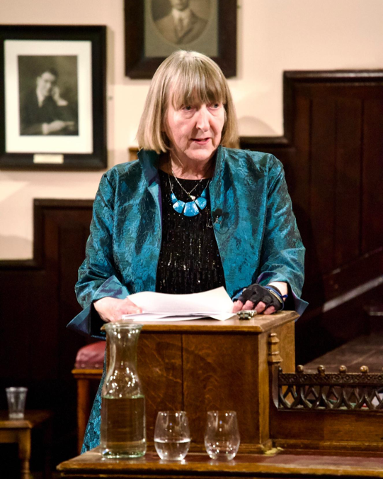 Carol J. Adams: “Esta Cámara sostiene que la carne es un asesinato”
